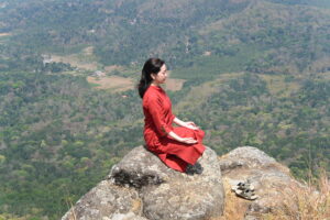 Read more about the article 私が瞑想やチェアヨガを伝えている理由と瞑想で変わるために知っておくべきこと